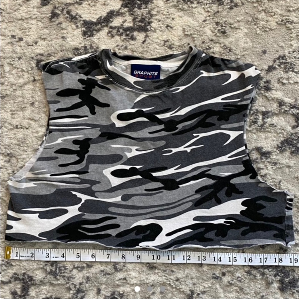Camo crop top